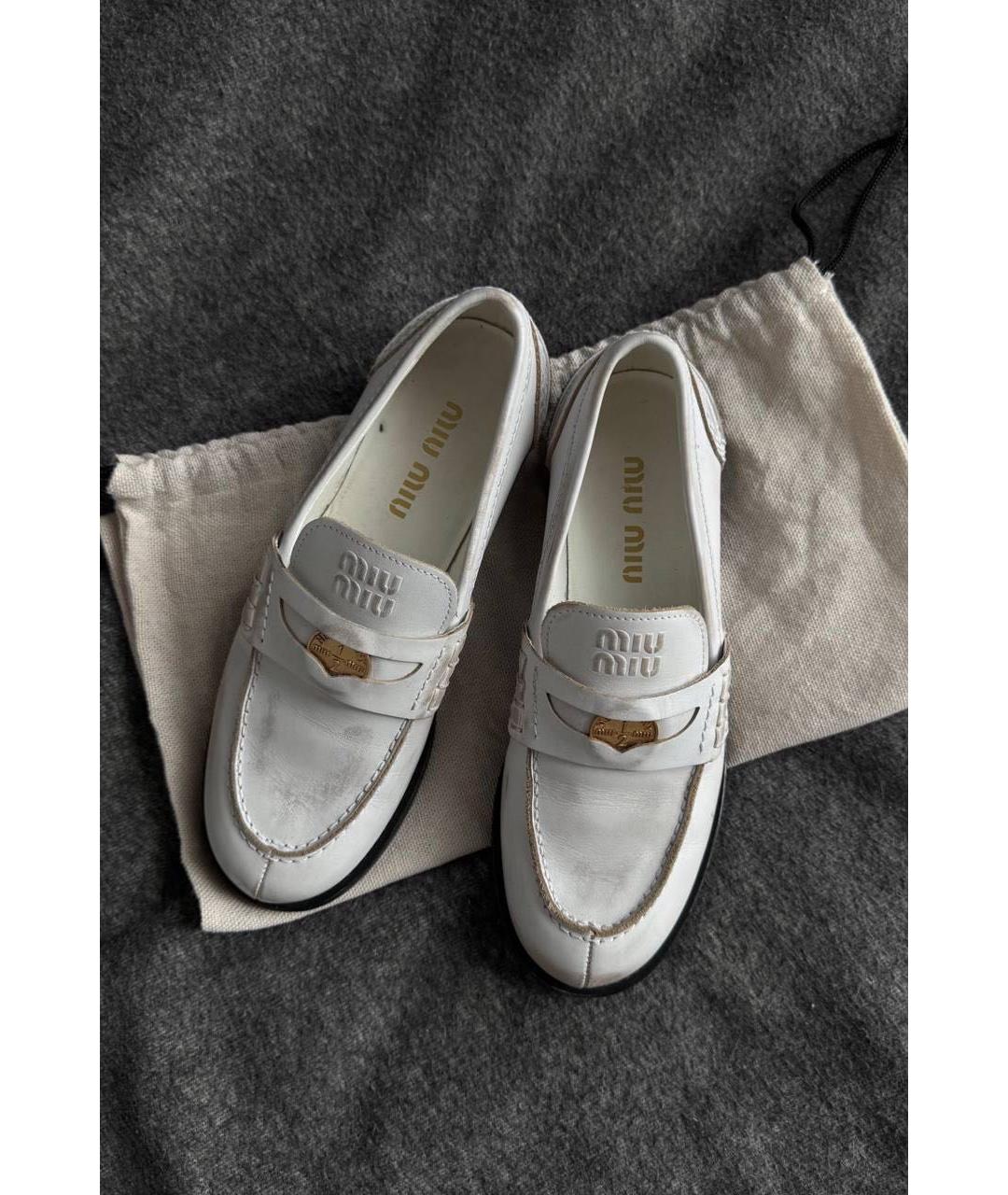 MIU MIU Белые кожаные лоферы, фото 3