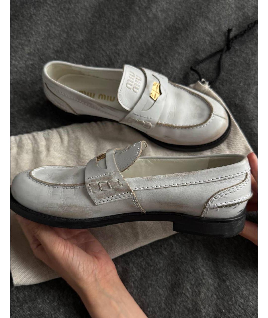 MIU MIU Белые кожаные лоферы, фото 9