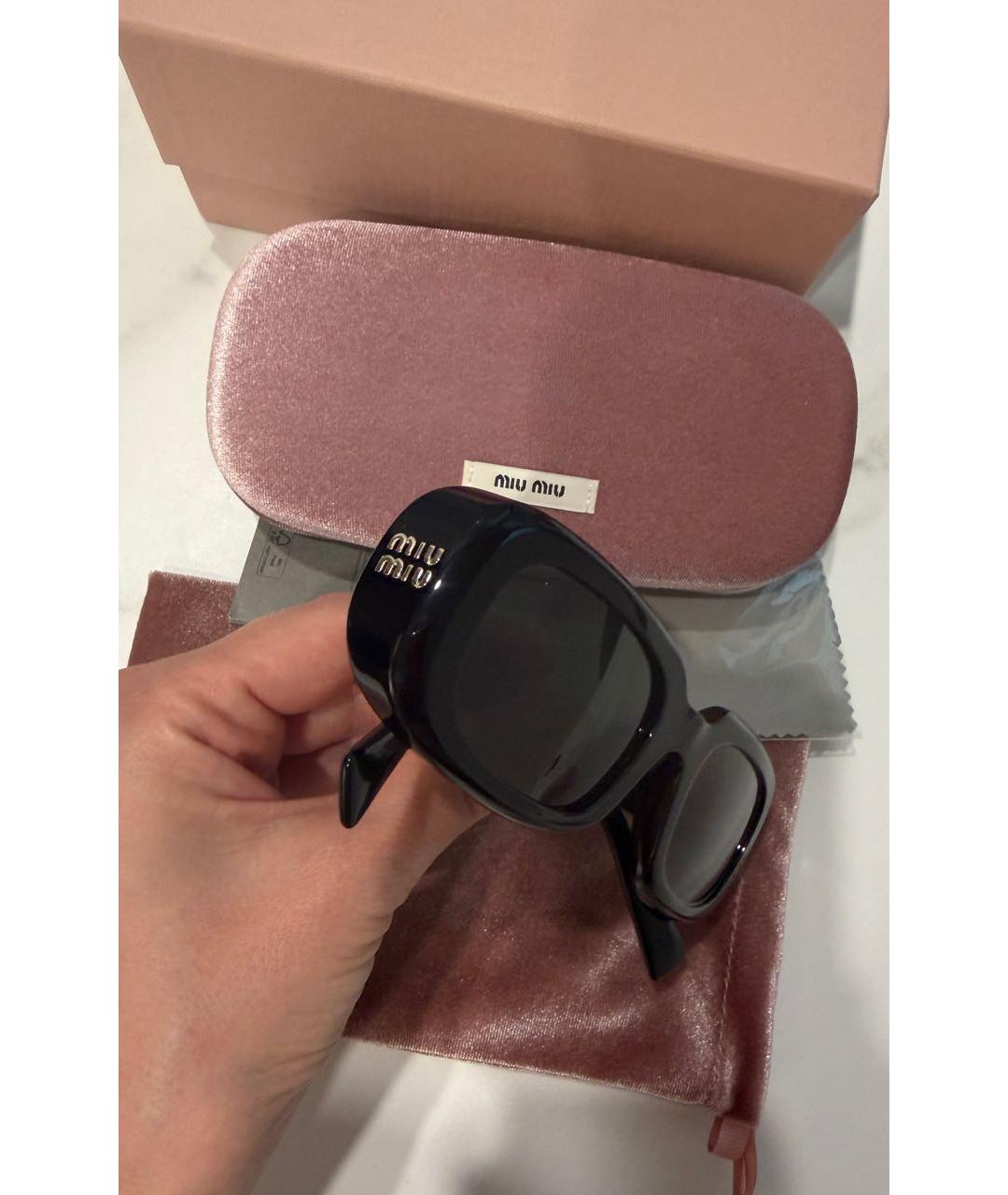 MIU MIU Черные пластиковые солнцезащитные очки, фото 6