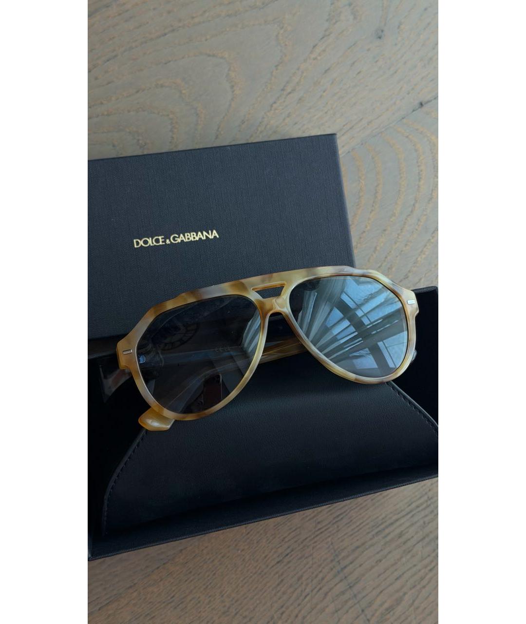 DOLCE&GABBANA Бежевые пластиковые солнцезащитные очки, фото 3