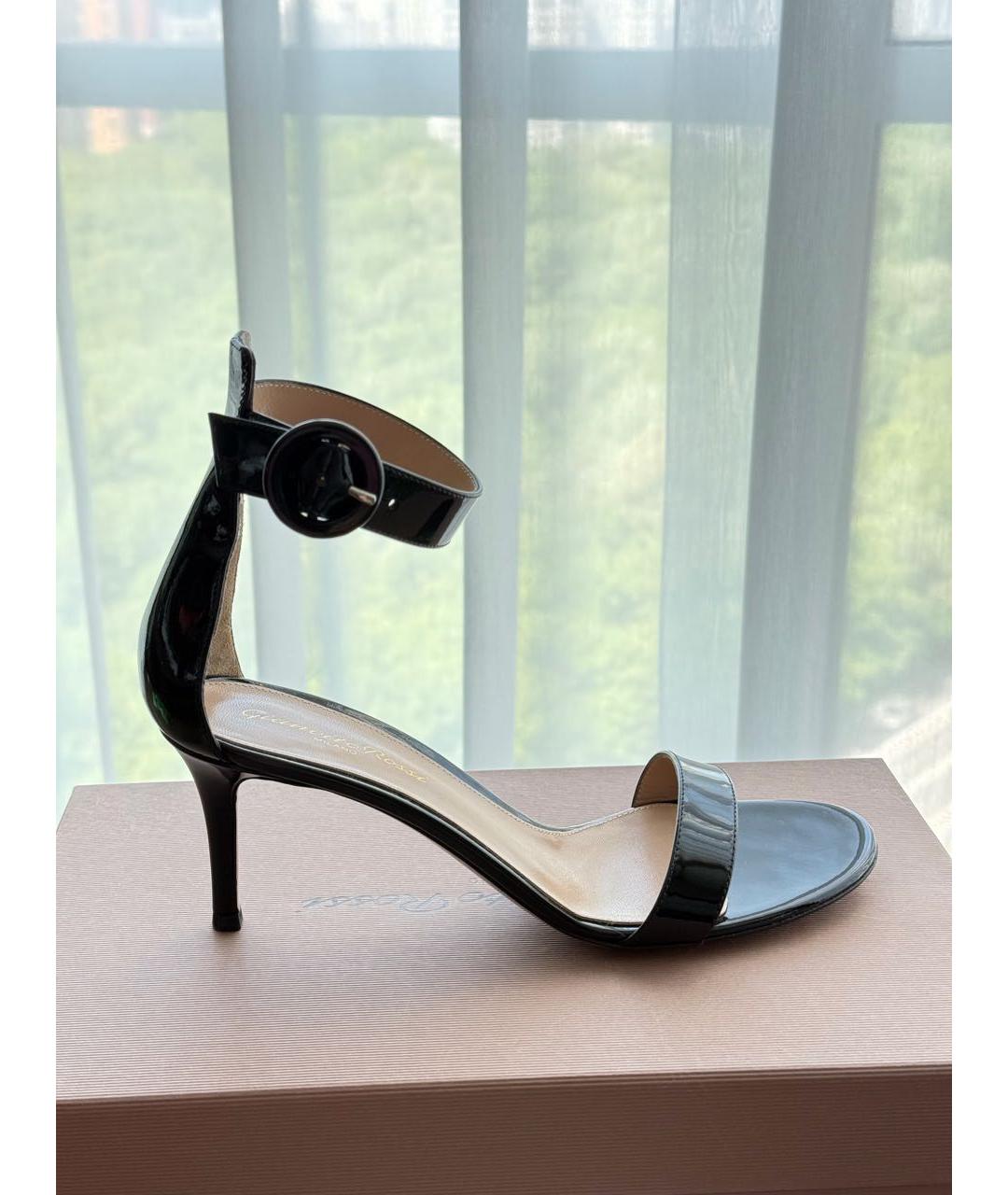 GIANVITO ROSSI Черные босоножки из лакированной кожи, фото 8