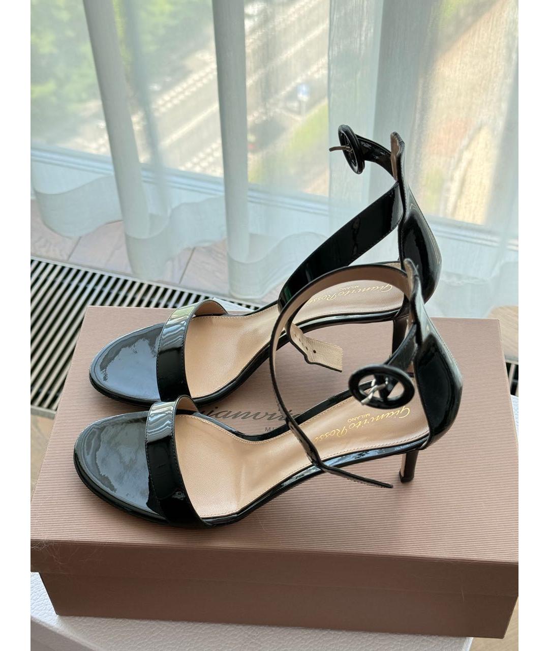 GIANVITO ROSSI Черные босоножки из лакированной кожи, фото 7