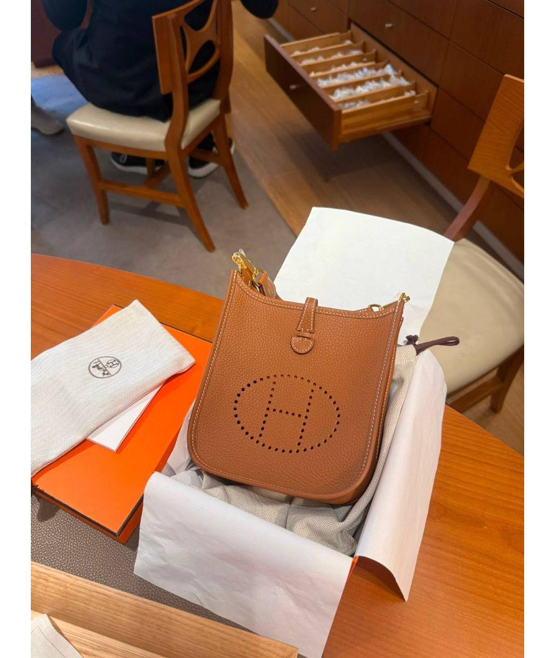HERMES Коричневая кожаная сумка через плечо, фото 5