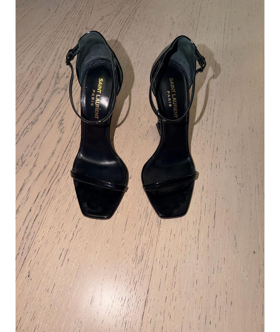 SAINT LAURENT Черные босоножки из лакированной кожи, фото 2