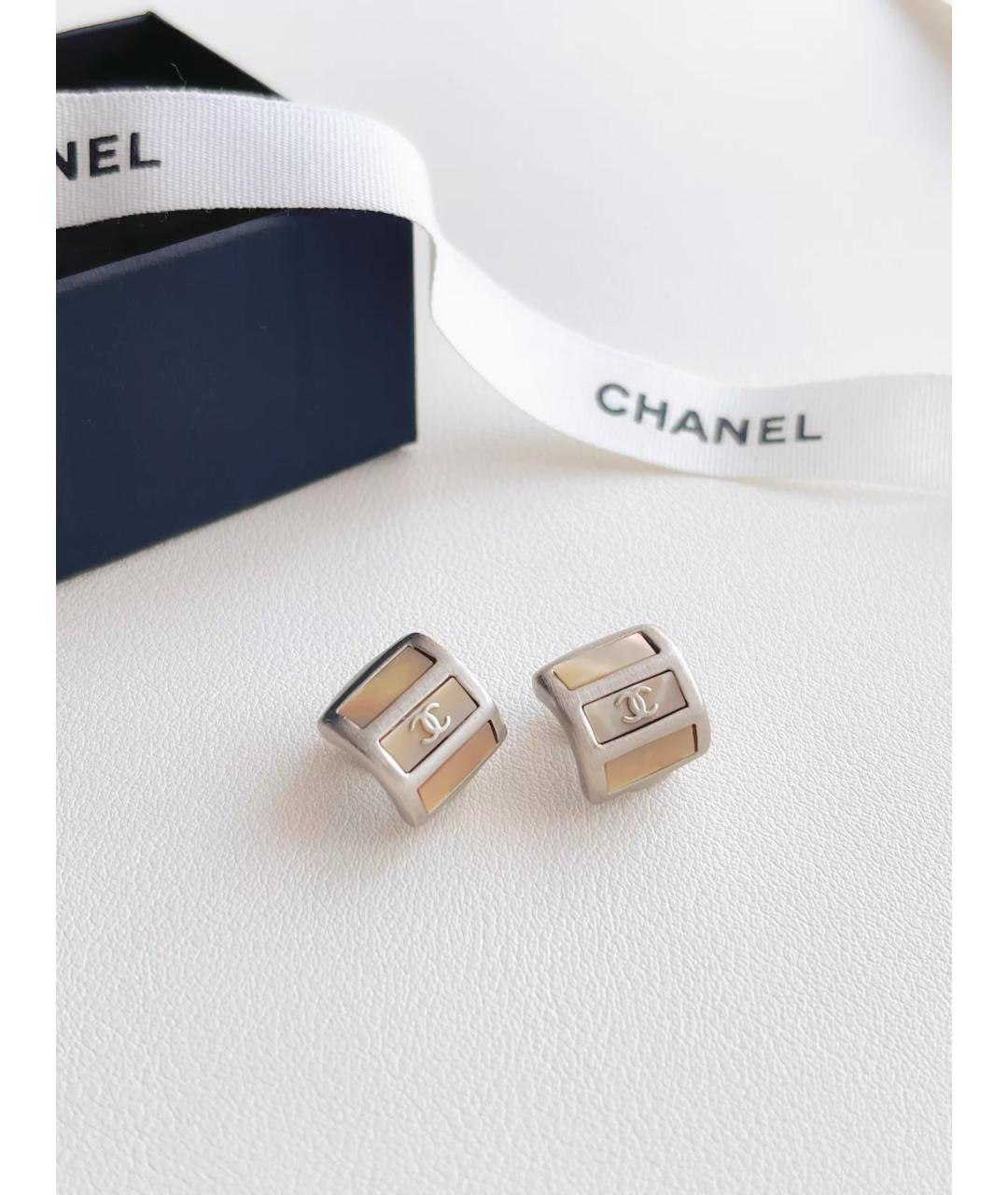 CHANEL Белые серьги, фото 5