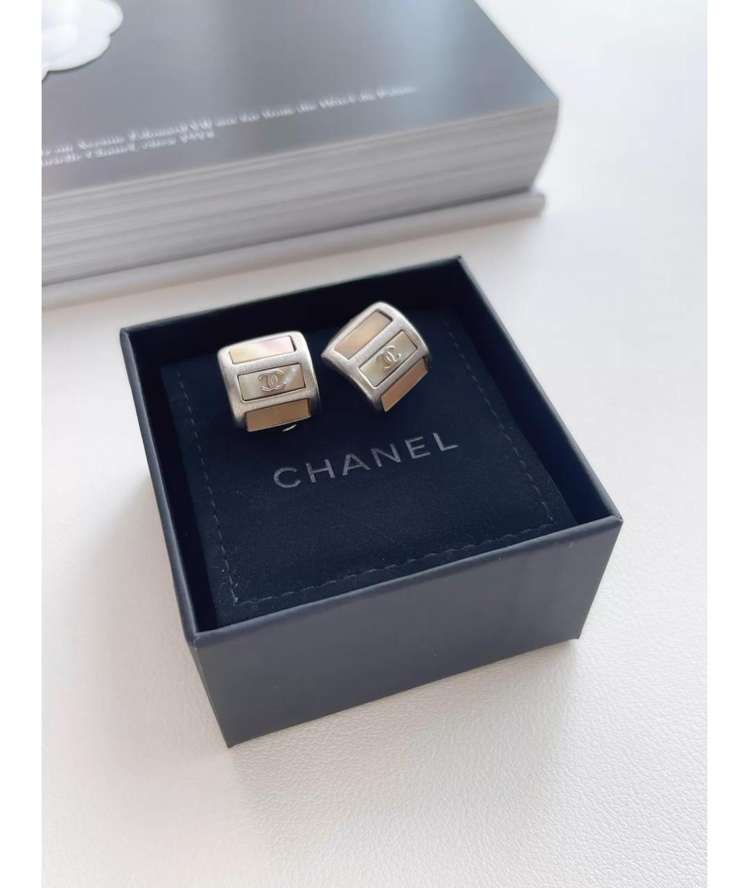 CHANEL Белые серьги, фото 3