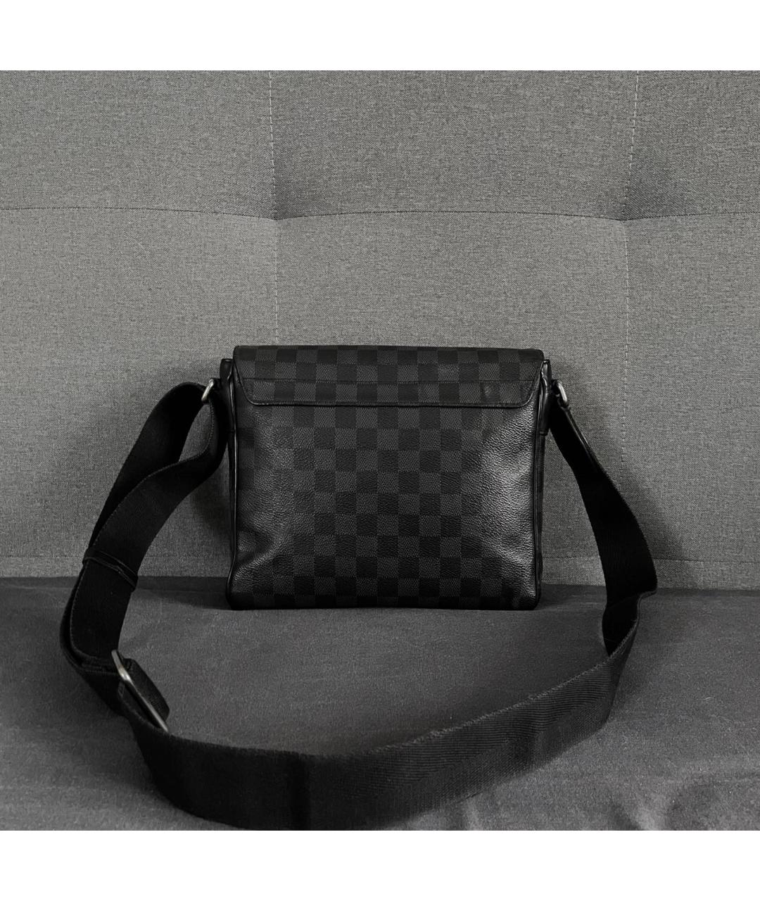 LOUIS VUITTON Черная барсетка, фото 3