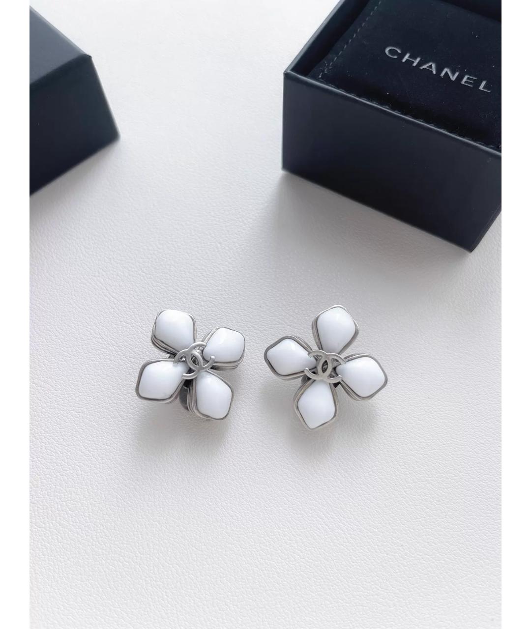 CHANEL Белые серьги, фото 4