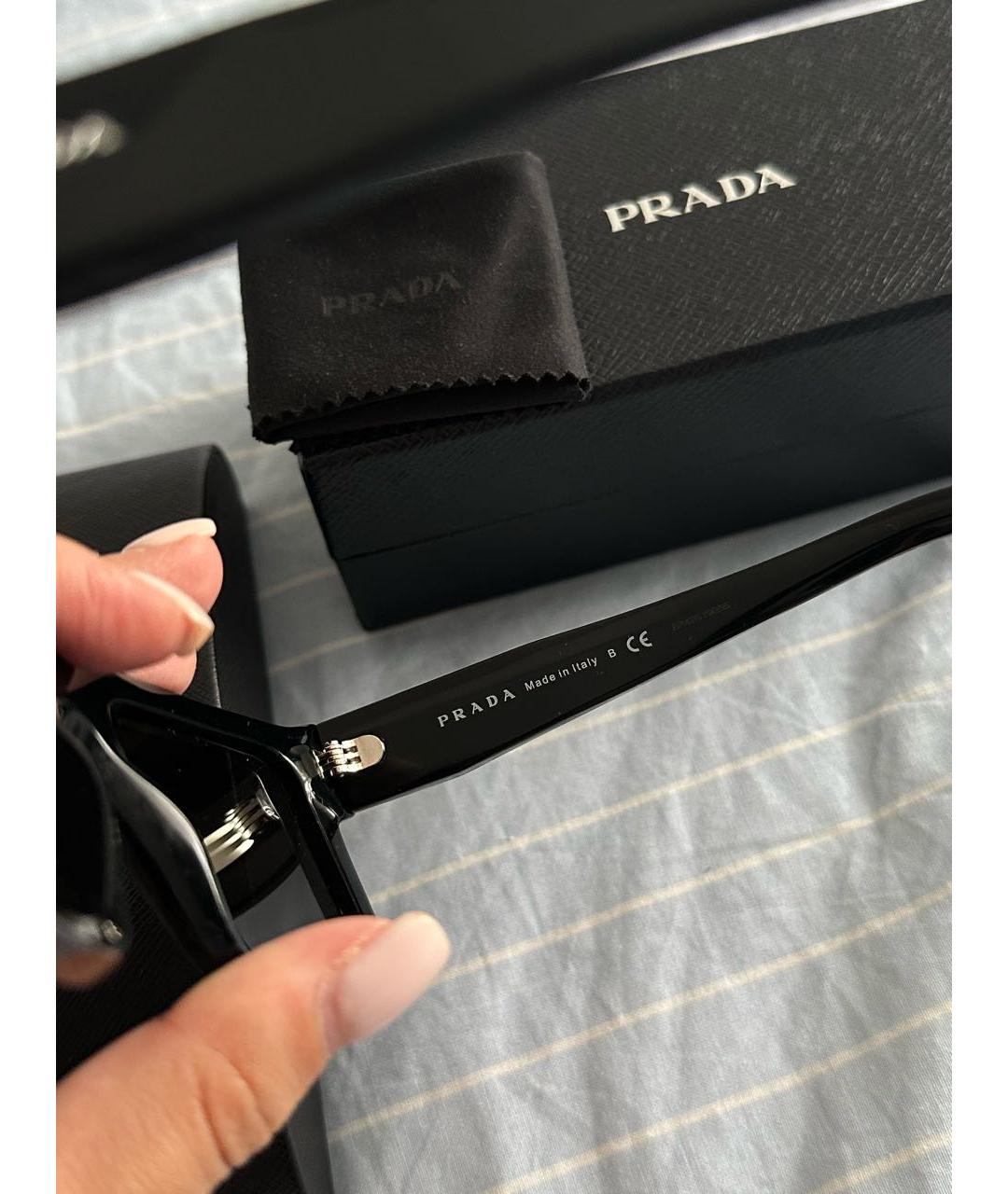 PRADA Черные пластиковые солнцезащитные очки, фото 3