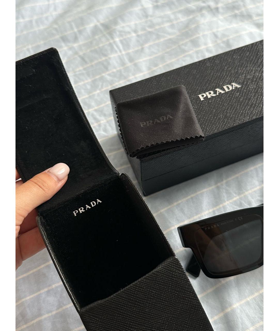 PRADA Черные пластиковые солнцезащитные очки, фото 4