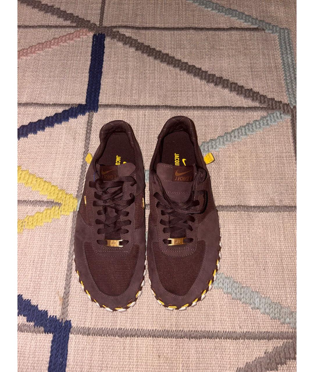 JACQUEMUS Коричневые замшевые низкие кроссовки / кеды, фото 2