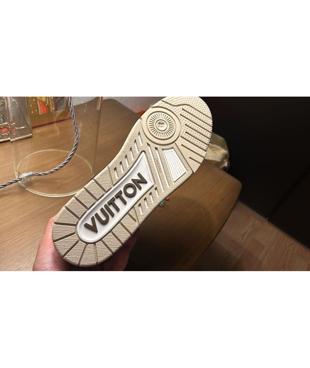 LOUIS VUITTON Коричневые низкие кроссовки / кеды, фото 4