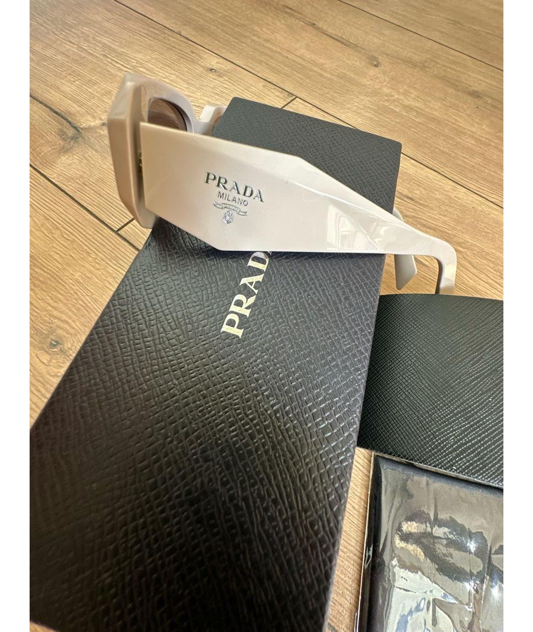 PRADA Бежевые солнцезащитные очки, фото 3