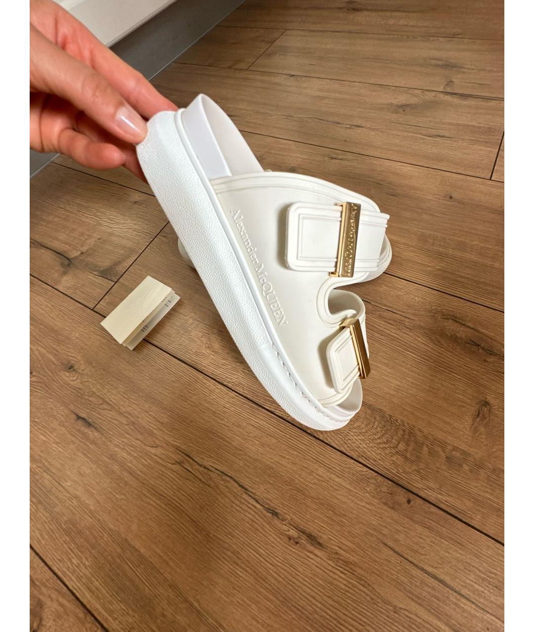 ALEXANDER MCQUEEN Белые шлепанцы, фото 5