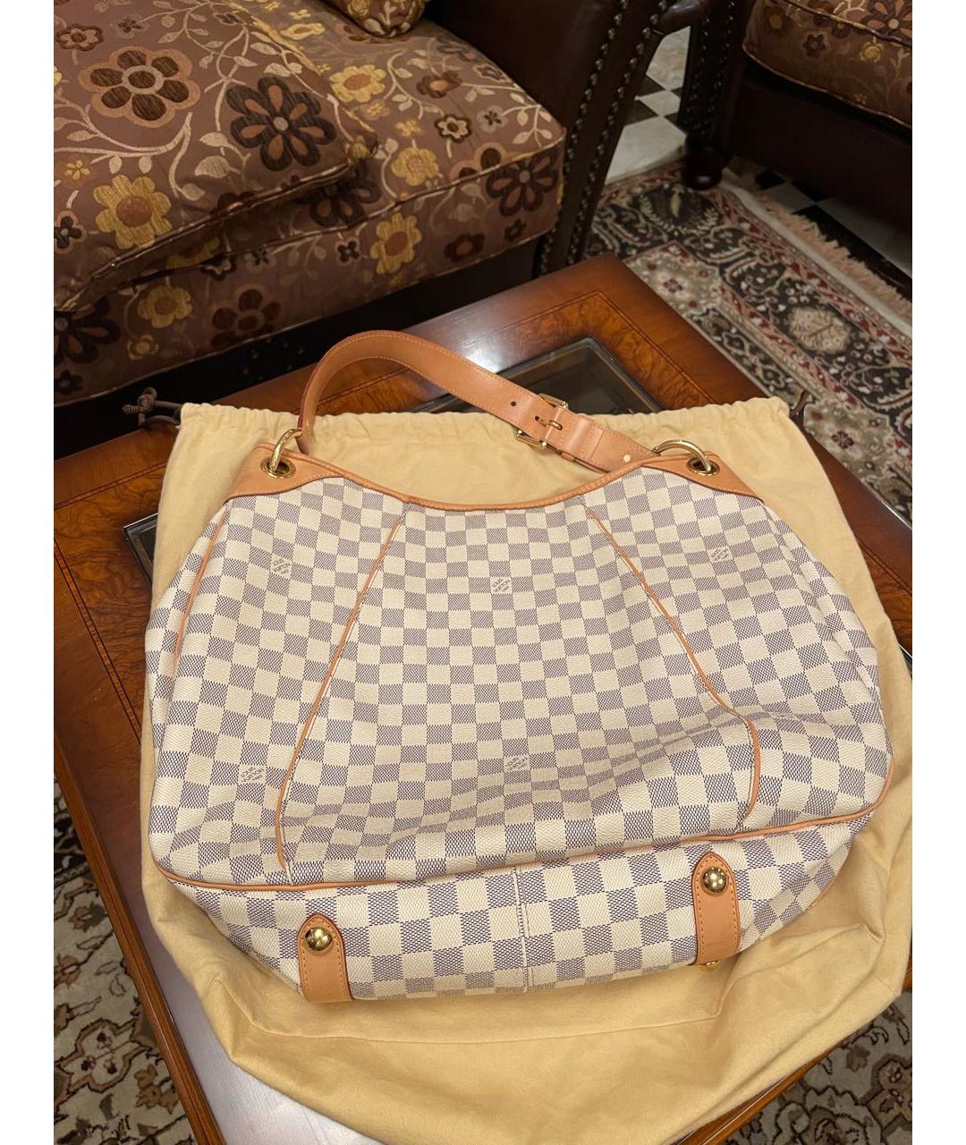 LOUIS VUITTON Белая кожаная сумка тоут, фото 2