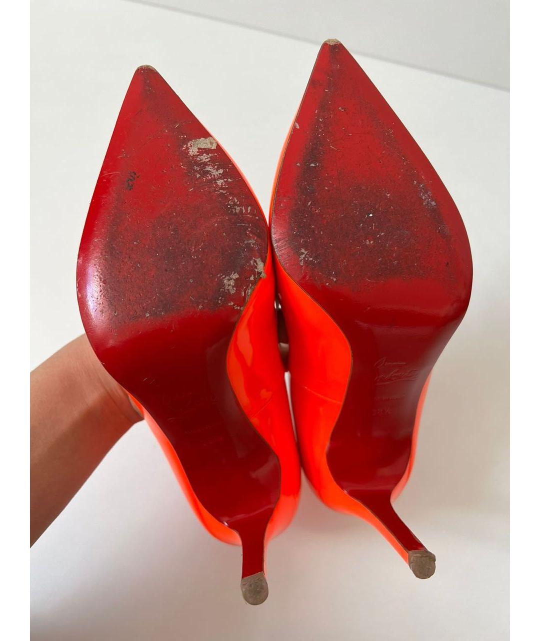 CHRISTIAN LOUBOUTIN Оранжевые туфли из лакированной кожи, фото 8