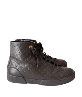 LOUIS VUITTON Кроссовки