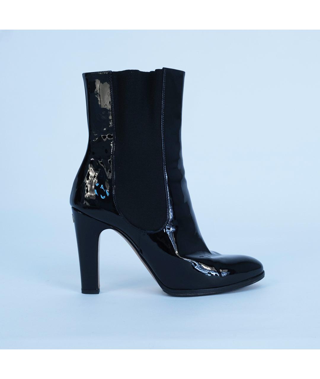 CHANEL Черные ботильоны из лакированной кожи, фото 2