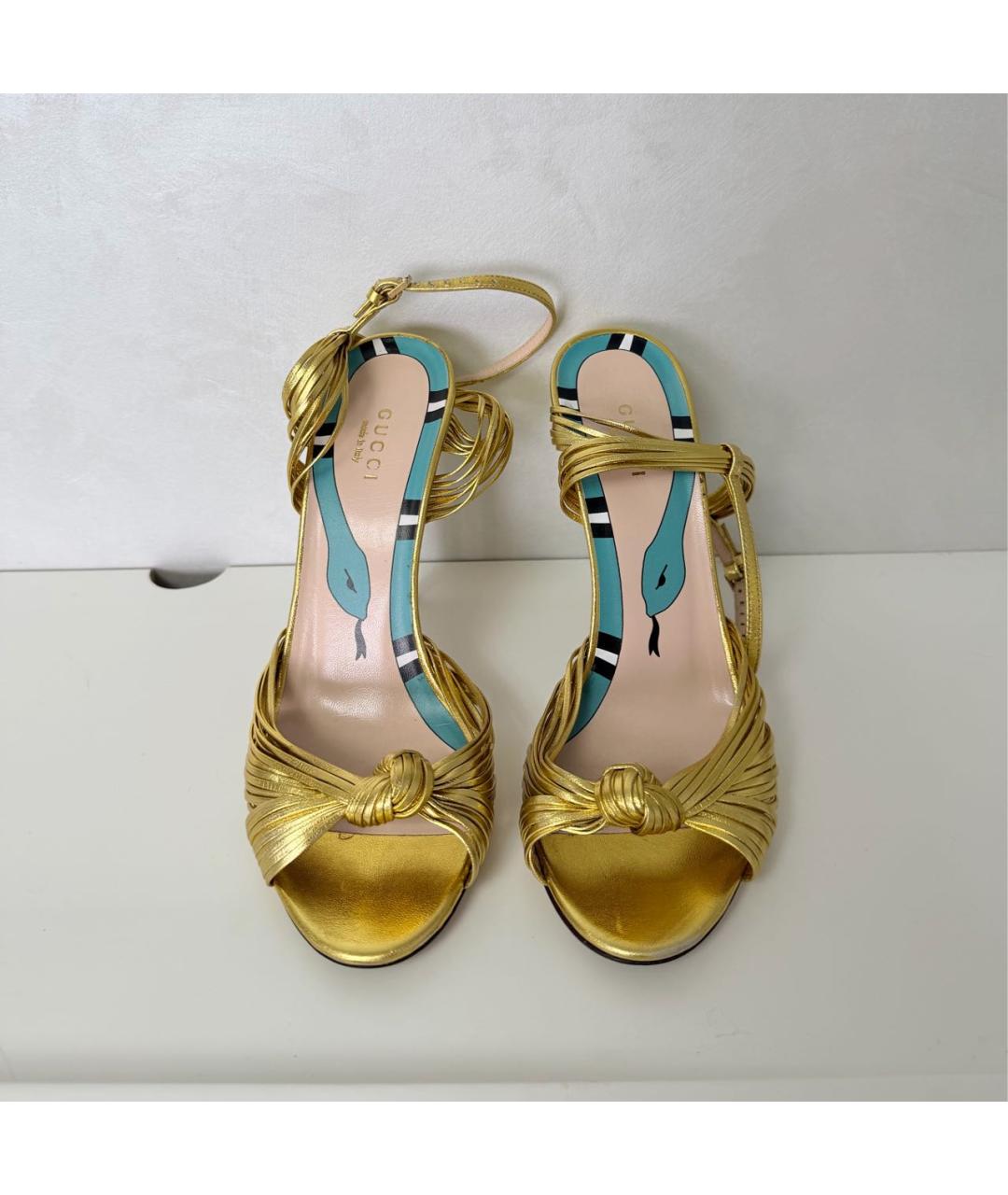 GUCCI Золотые кожаные босоножки, фото 2