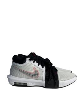 NIKE Низкие кроссовки / кеды