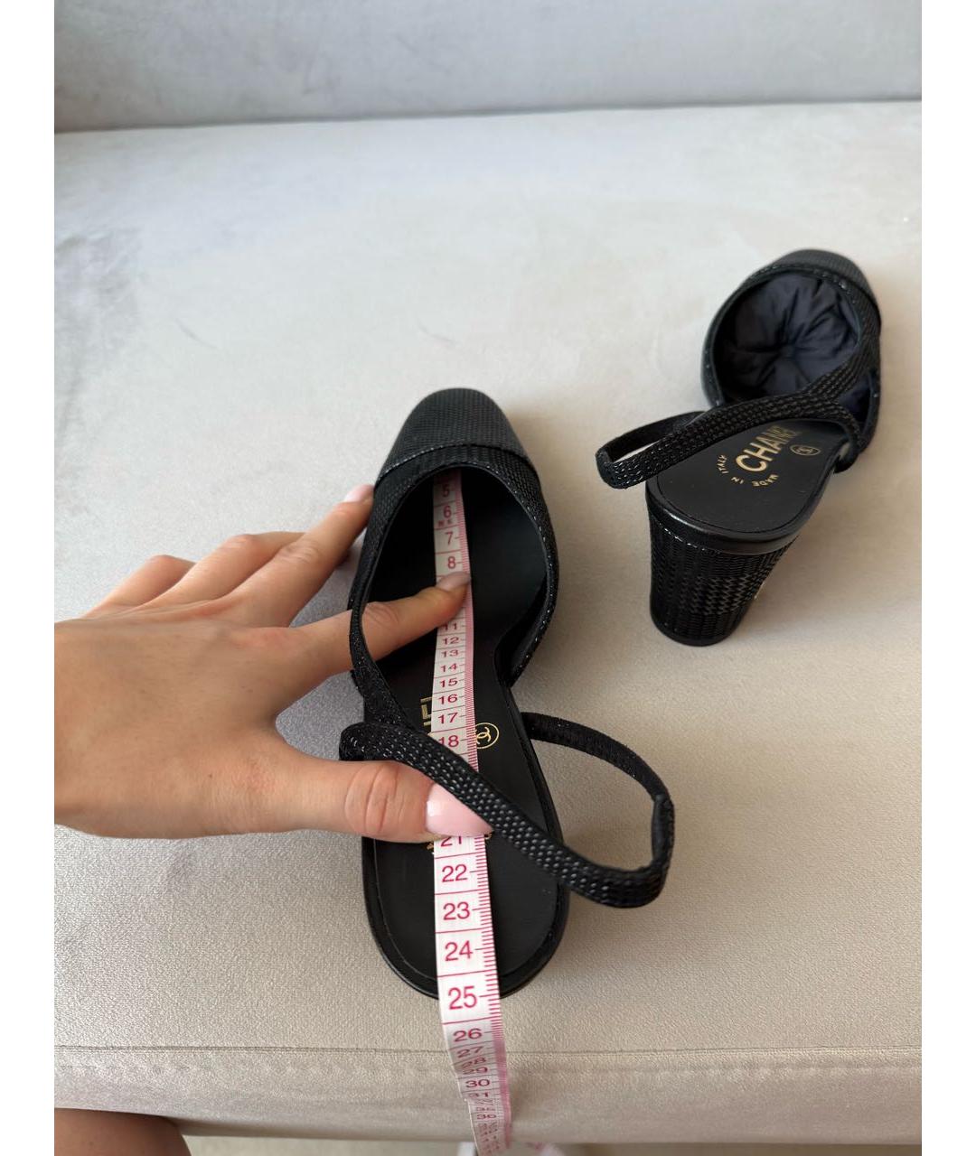 CHANEL Черные кожаные лодочки на низком каблуке, фото 6