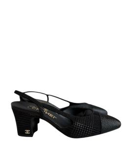 CHANEL Лодочки на низком каблуке