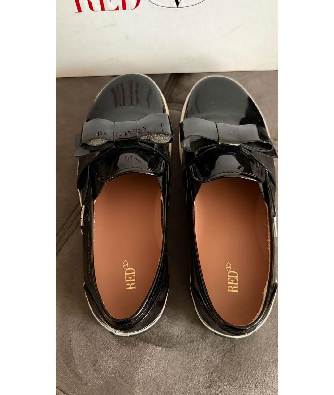 RED VALENTINO Черные слипоны из лакированной кожи, фото 3