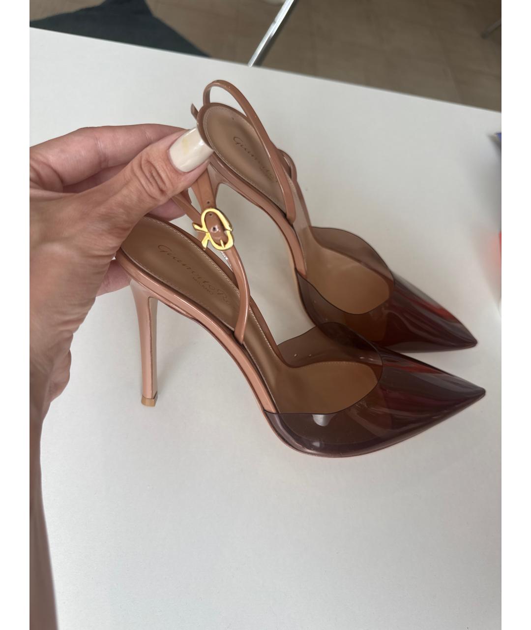 GIANVITO ROSSI Бежевые кожаные туфли, фото 6