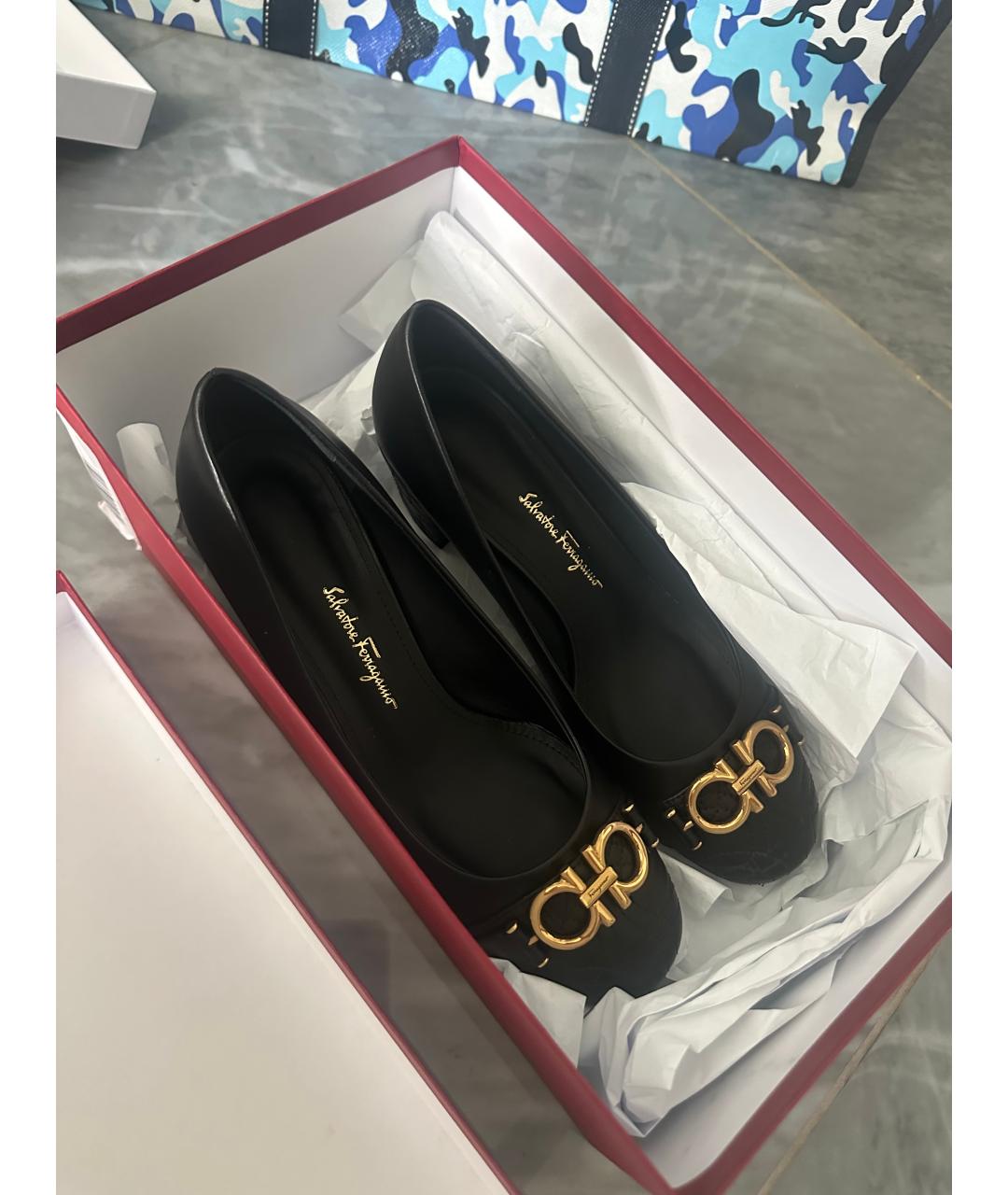FERRAGAMO Черные кожаные туфли, фото 3