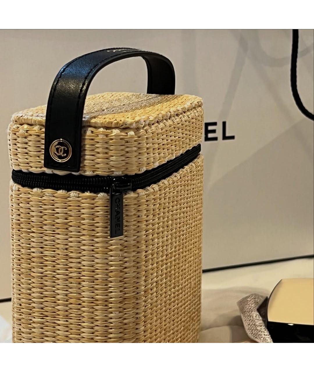 CHANEL BEAUTY Бежевая плетеная косметичка, фото 7