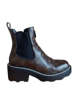 LOUIS VUITTON Ботинки