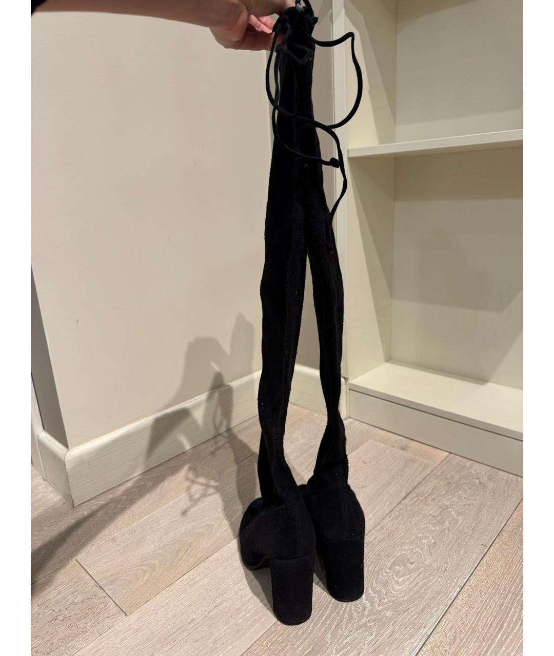 STUART WEITZMAN Черные замшевые ботфорты, фото 2