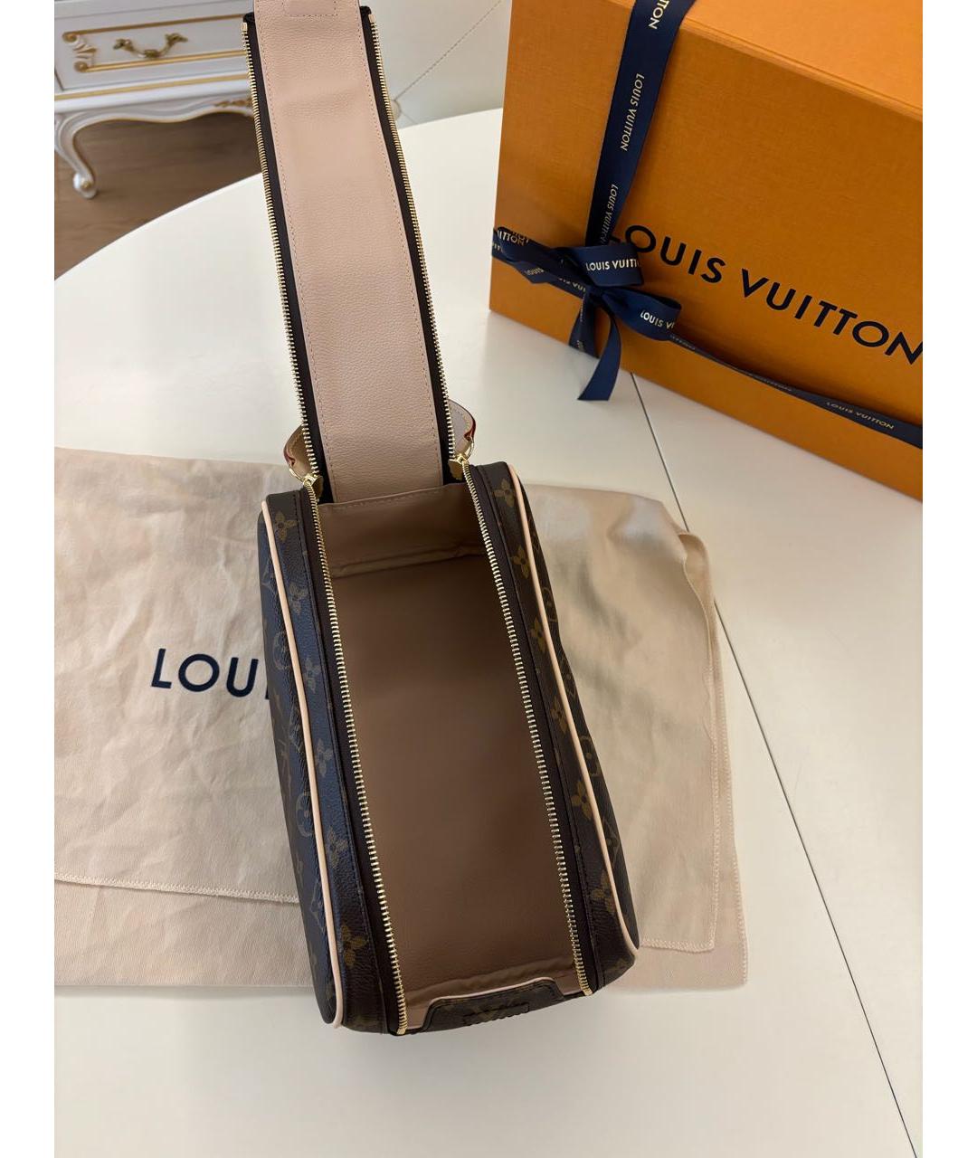 LOUIS VUITTON Коричневая косметичка, фото 6