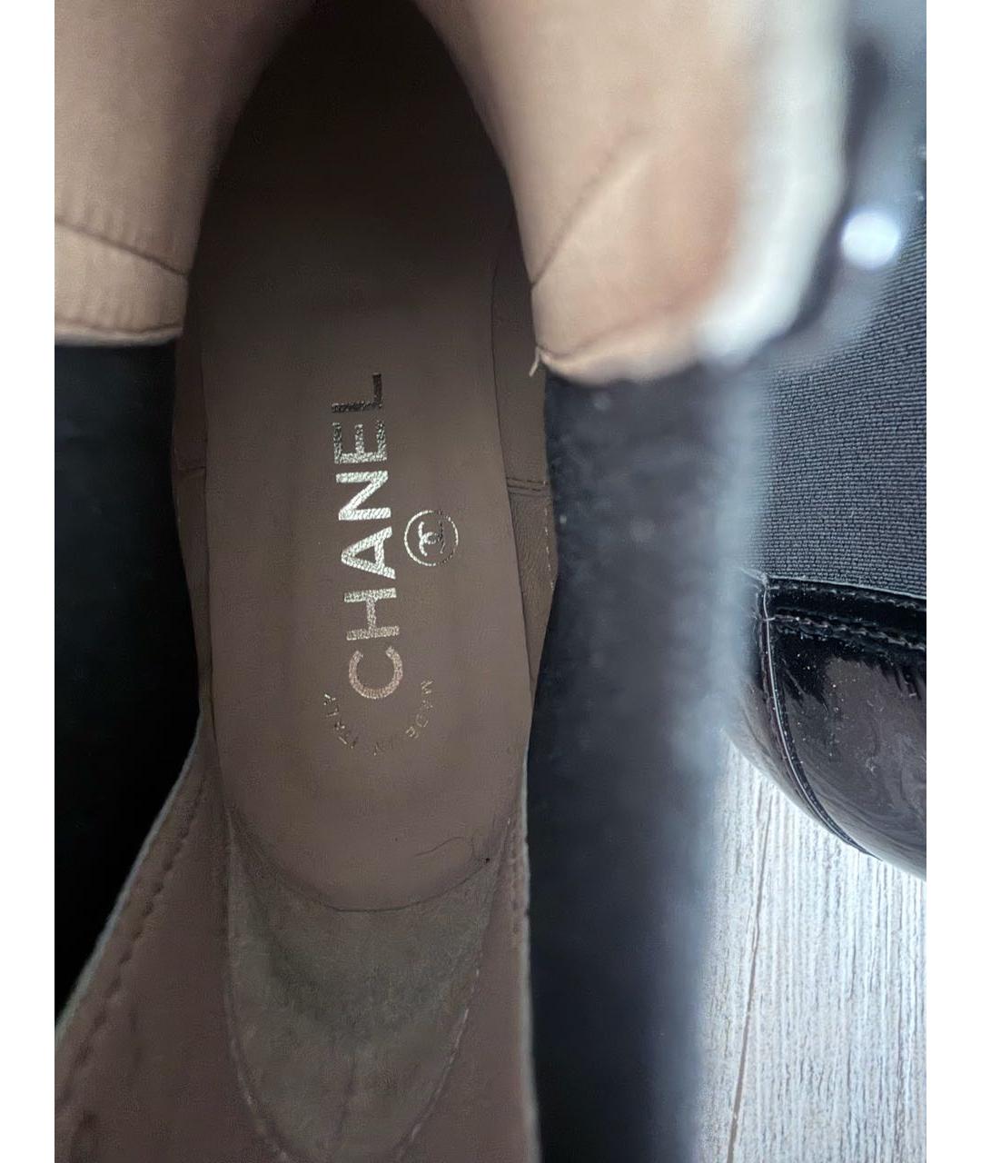 CHANEL Черные полусапоги из лакированной кожи, фото 8