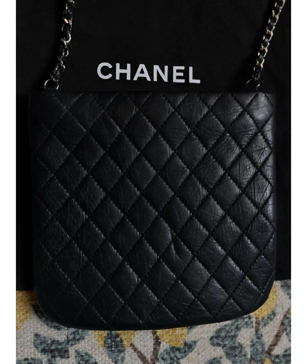 CHANEL Черная кожаная сумка через плечо, фото 2