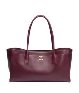 CHANEL Сумка с короткими ручками