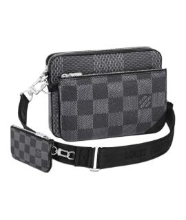 LOUIS VUITTON Сумка на плечо