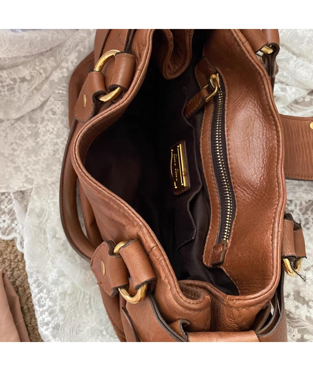 MIU MIU Коричневая кожаная сумка с короткими ручками, фото 5