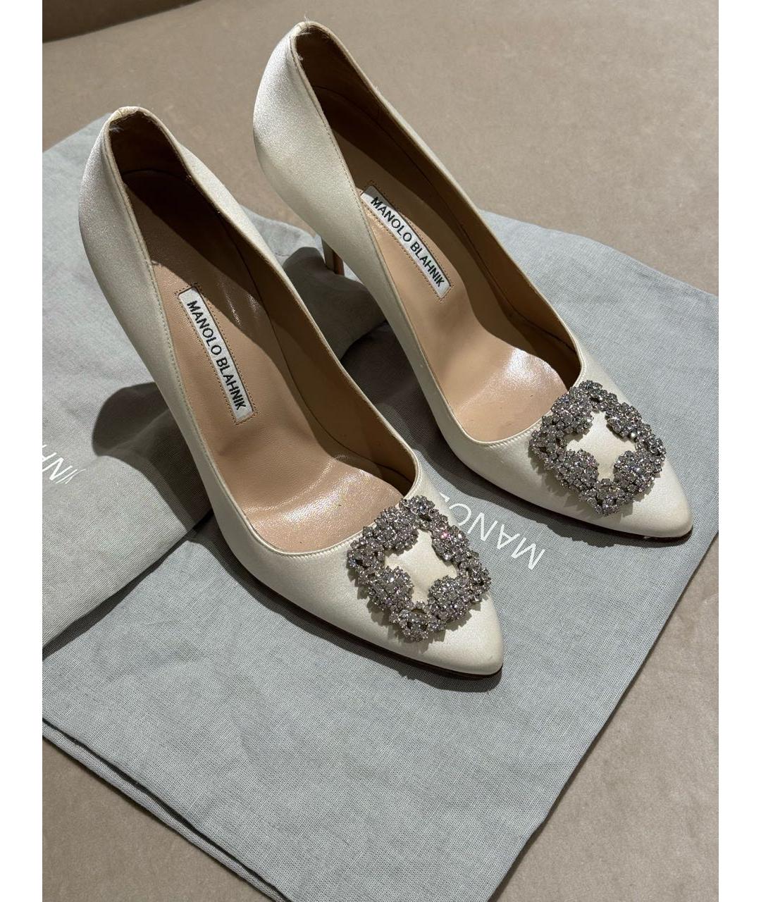 MANOLO BLAHNIK Белые текстильные туфли, фото 2