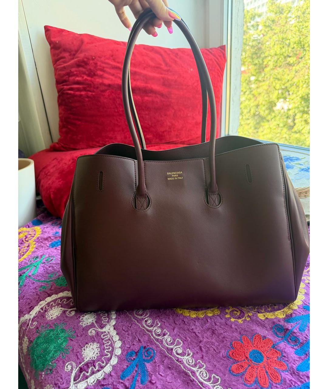 BALENCIAGA Бордовая кожаная сумка тоут, фото 3