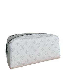 LOUIS VUITTON Косметичка