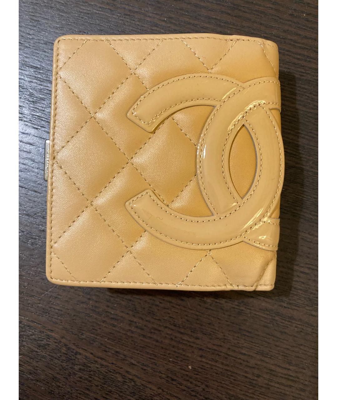 CHANEL Бежевый кожаный кошелек, фото 9