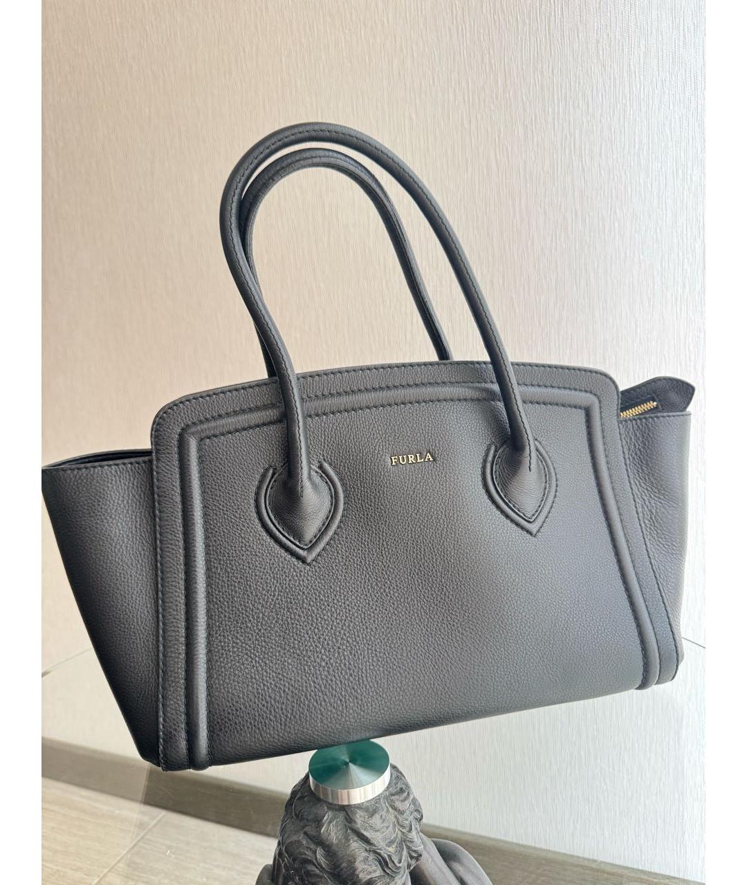 FURLA Черная кожаная сумка с короткими ручками, фото 7