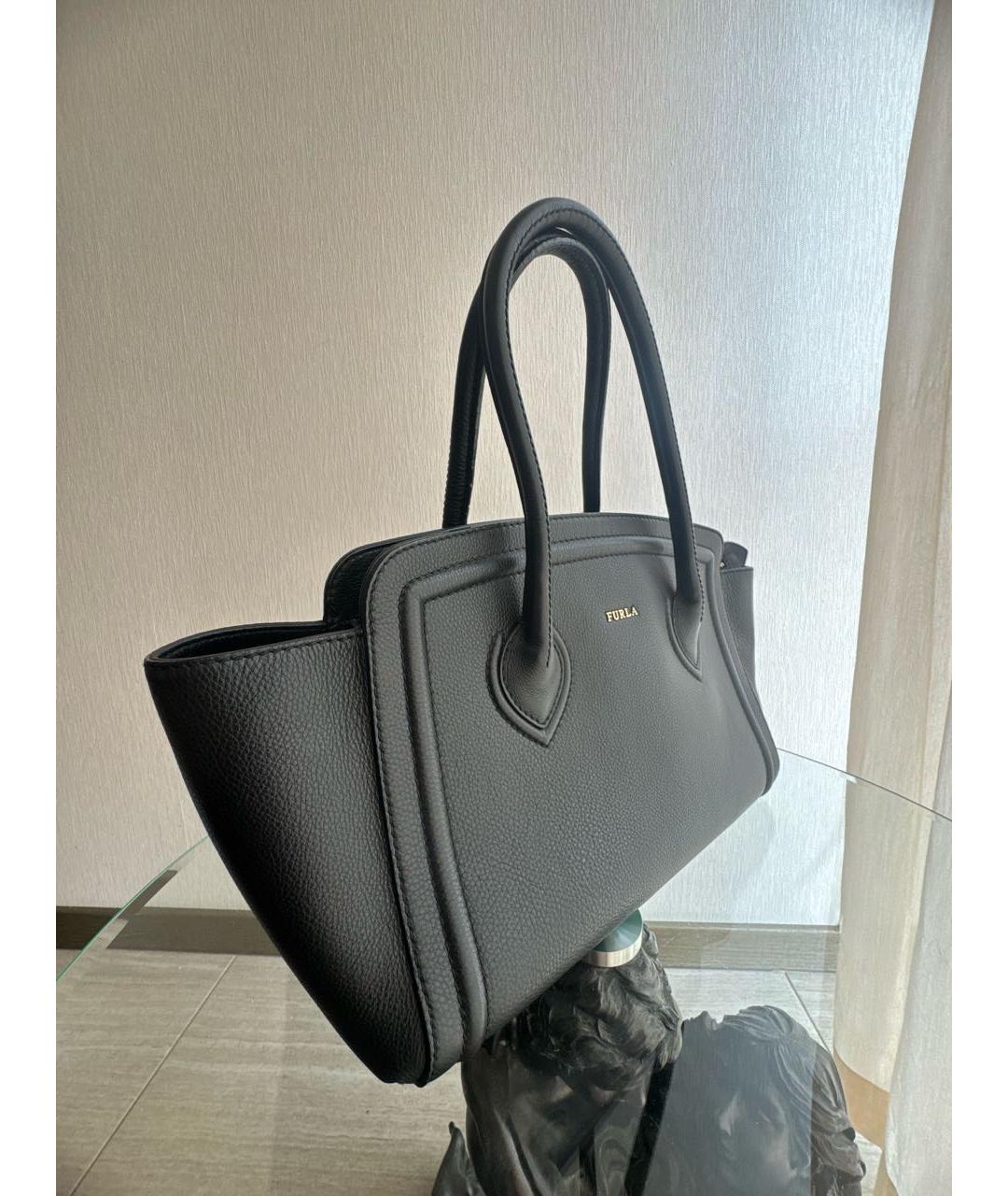 FURLA Черная кожаная сумка с короткими ручками, фото 2