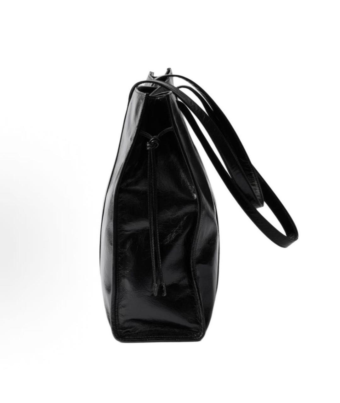 PRADA Черная сумка тоут из лакированной кожи, фото 3