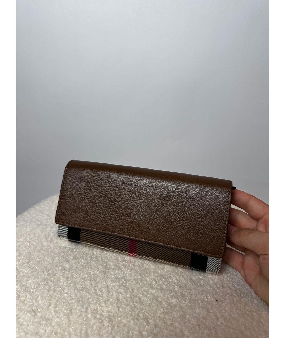 BURBERRY Коричневый кожаный кошелек, фото 9