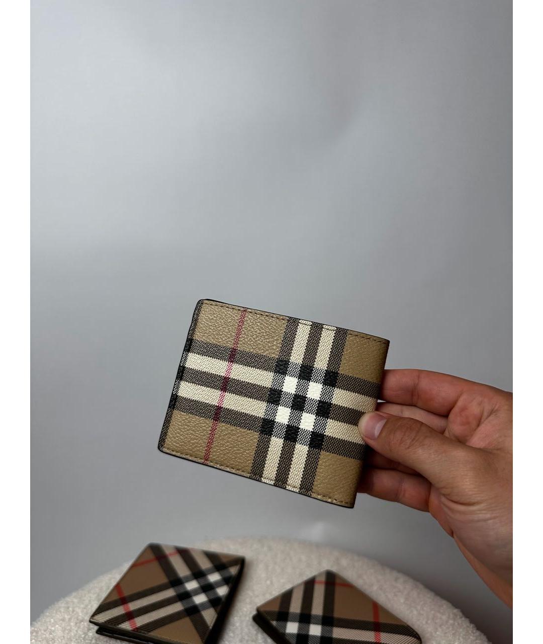 BURBERRY Бежевый кожаный кошелек, фото 2