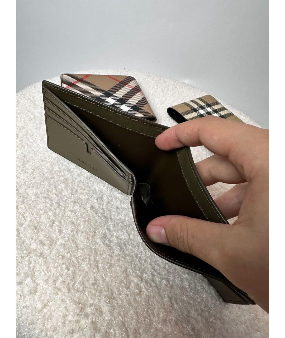 BURBERRY Бежевый кожаный кошелек, фото 6