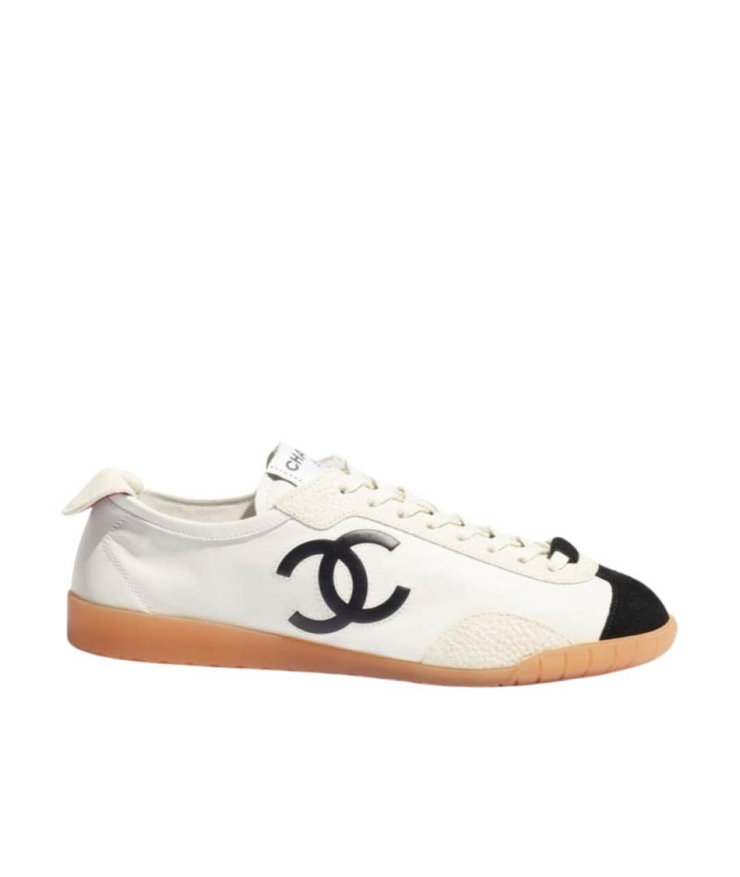CHANEL Белые кожаные кеды, фото 1