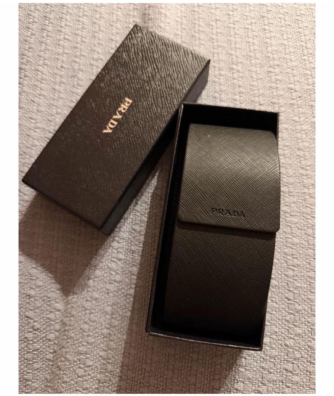 PRADA Черные пластиковые солнцезащитные очки, фото 2